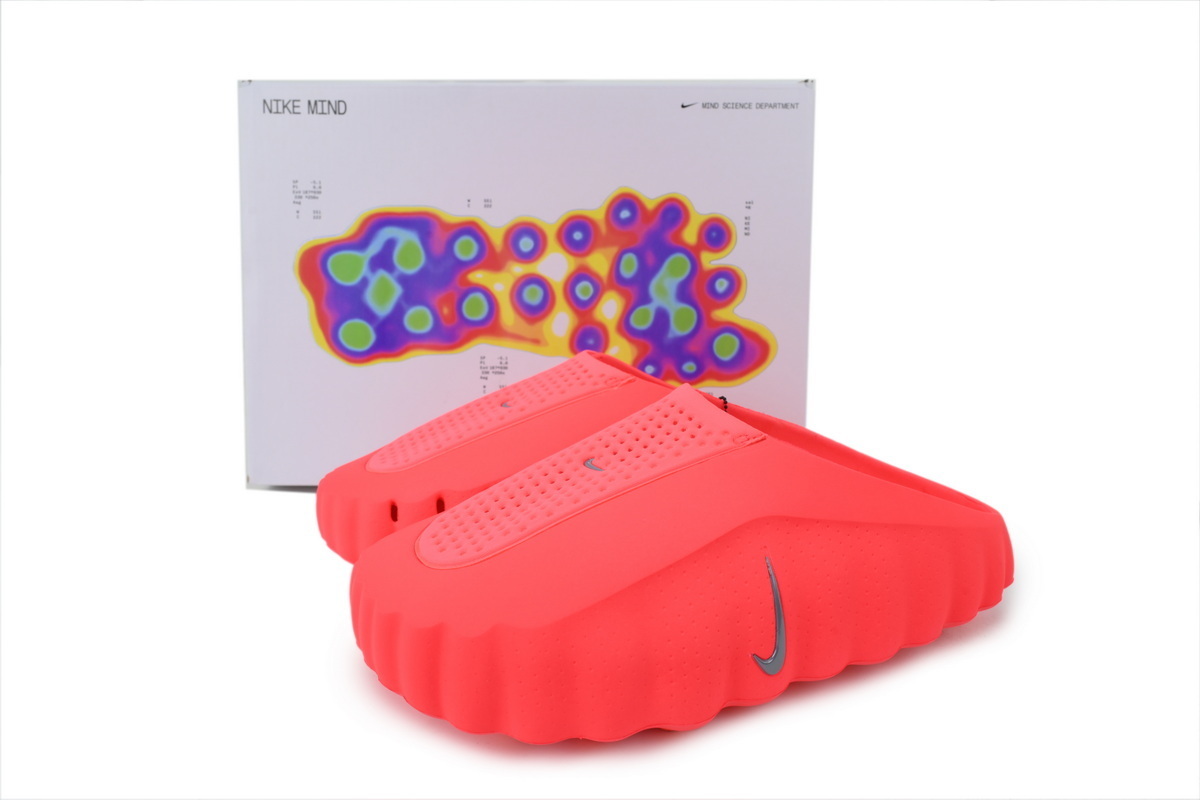 Nike Mind 001 red-Slippers run one size smaller than sneakers, so please order slippers one size up.